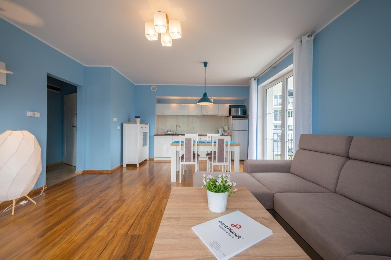 Rentplanet- Apartamenty Poezja - Dworcowa 스클라르스카포렘바 외부 사진